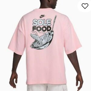 Nike Sportswear Sole Food Short Sleeve Shirt in Pink (Oversized Fit - L)